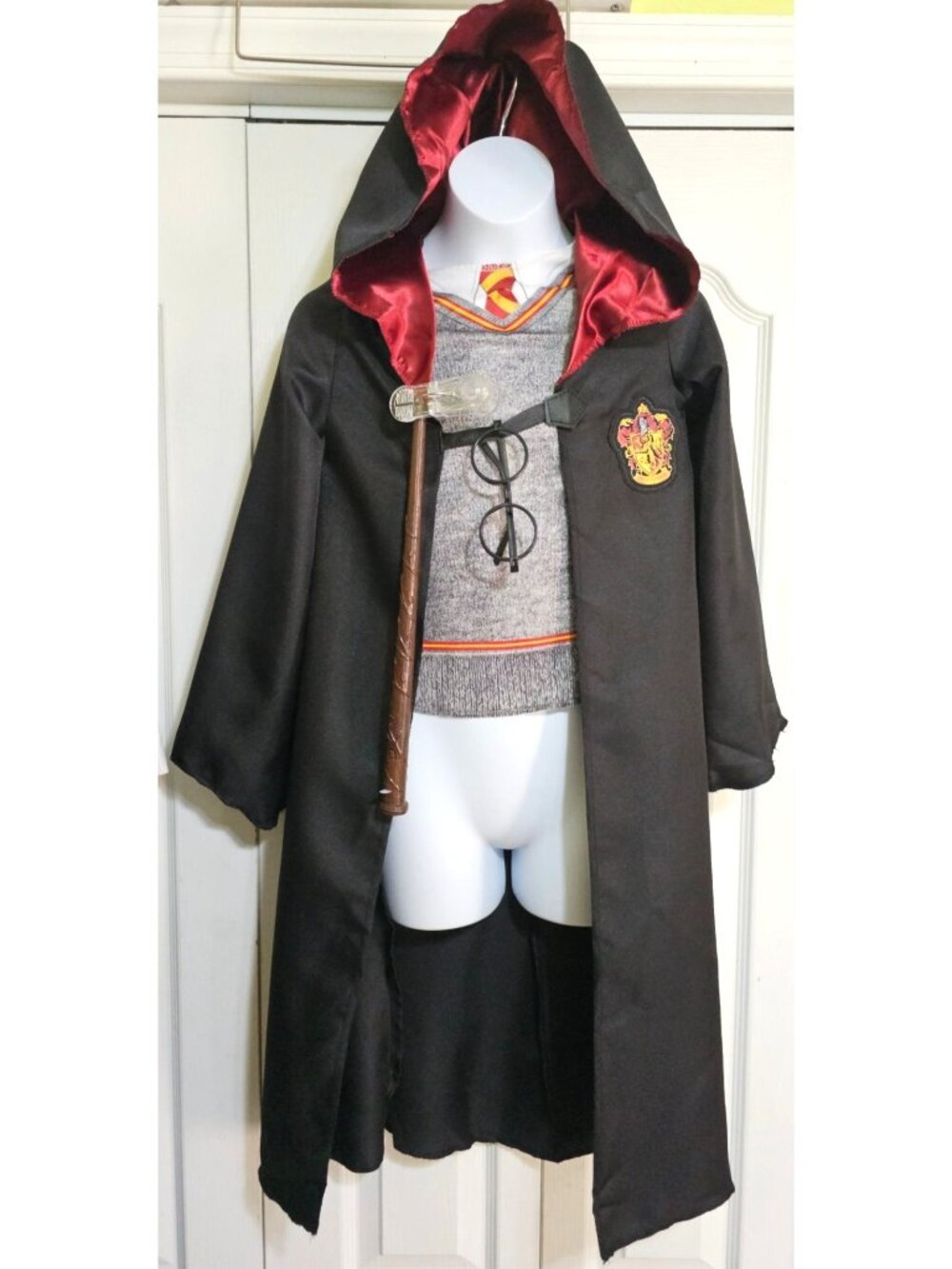 Harry Potter Cloak Robe Costume Boys 10-12 Shirt Hooded Wand Glasses Gryffindor